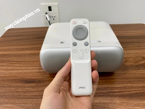 may_chieu_sieu_gan_gia_re_jmgo_o2